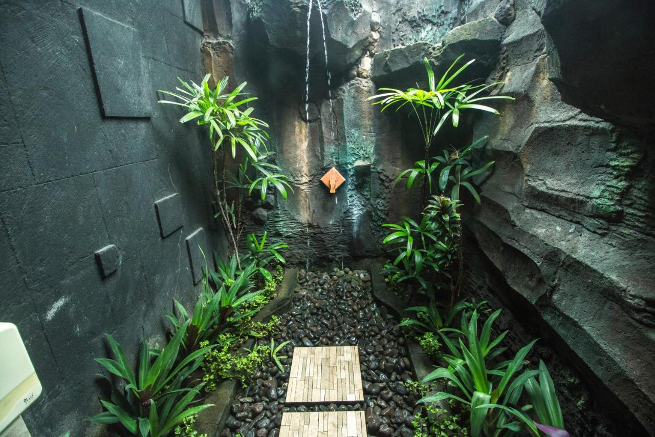 Trijaya Pensión Pemuteran Exterior foto